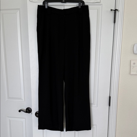 Express Pants - Express High-Rise Wide Leg Crepe Pants Black Pleated Workwear 14R 31” Inseam